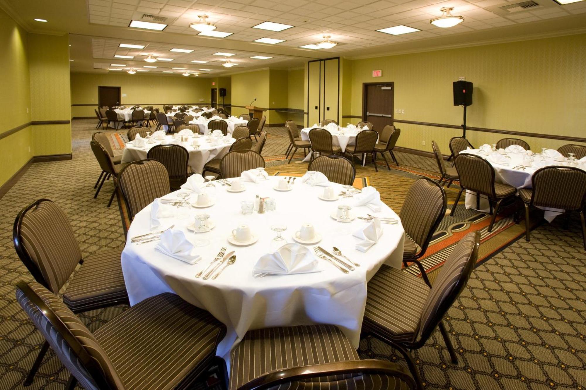 Holiday Inn & Suites Bakersfield By Ihg Extérieur photo