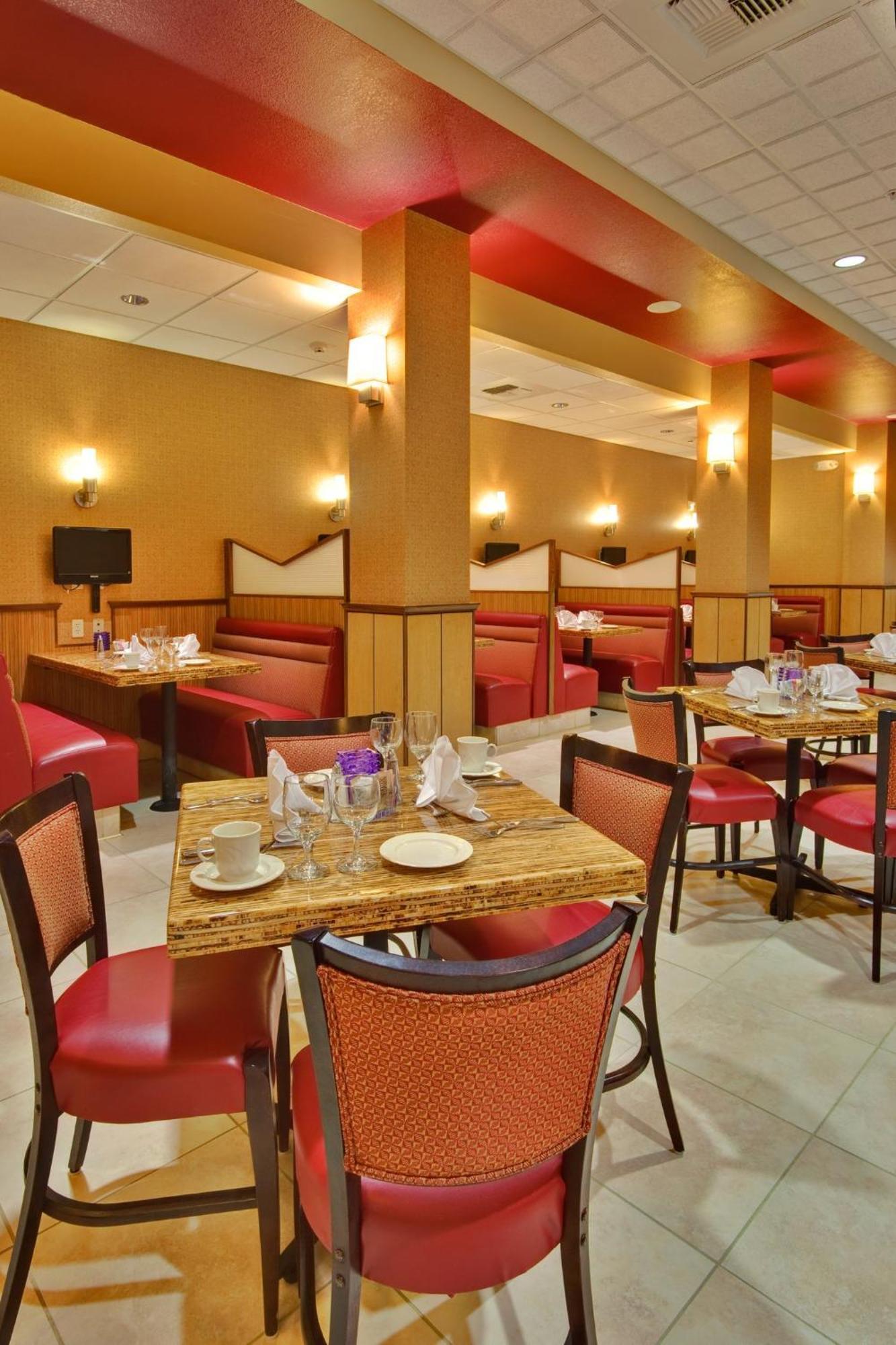 Holiday Inn & Suites Bakersfield By Ihg Extérieur photo